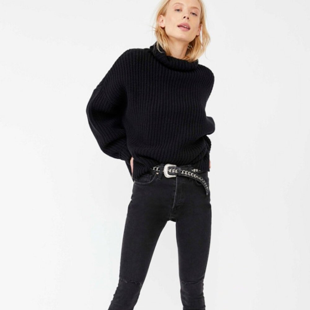 Free People Swim Too Deep Pullover Sweater in Black Size Medium